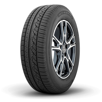 Nitto NT421Q 235 55 R18 104V